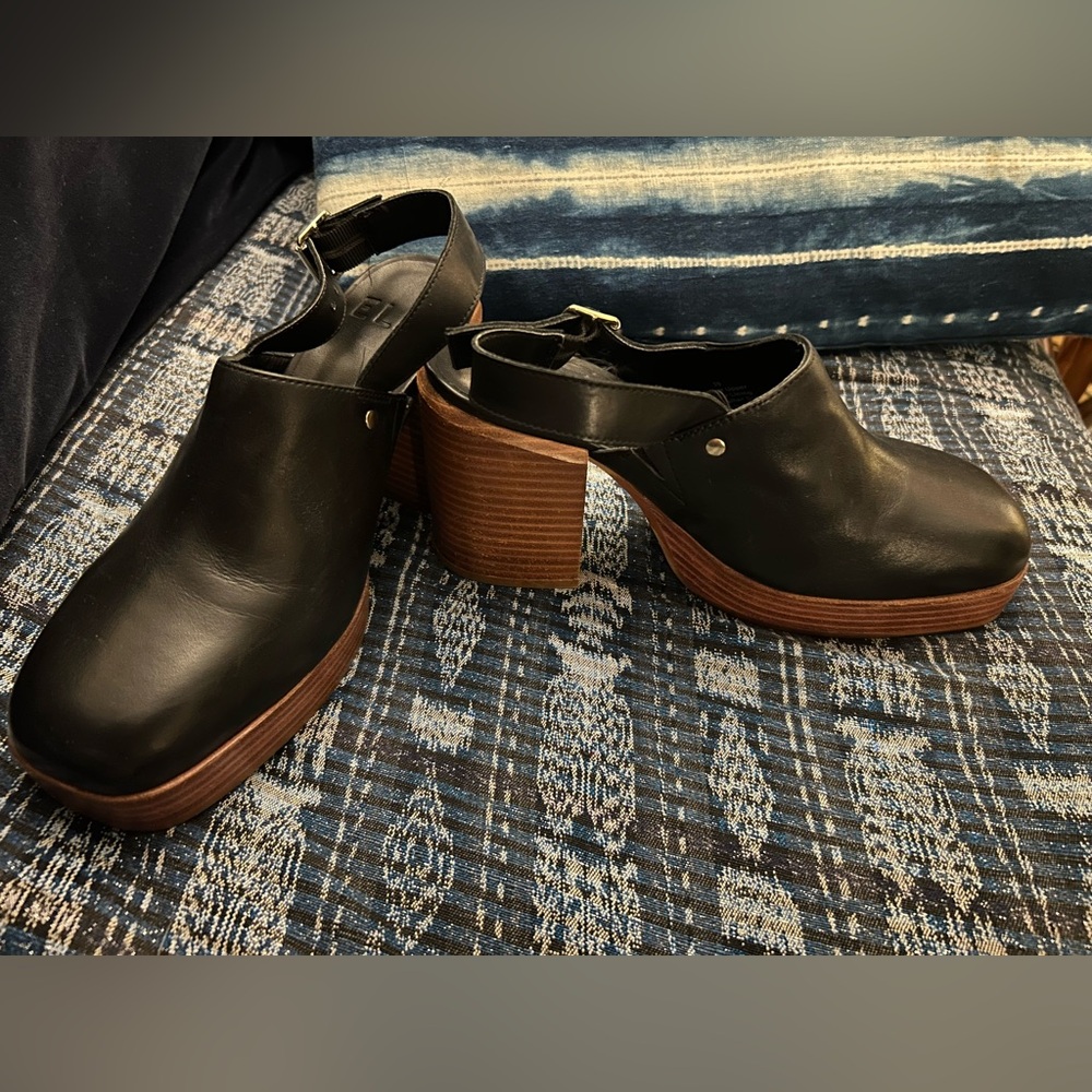 Elk Black Platform Slingback Clogs/39